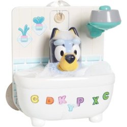 BLUEY PREND SON BAIN TOMY...